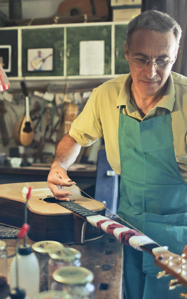 Artisan du bâtiment sur un chantier