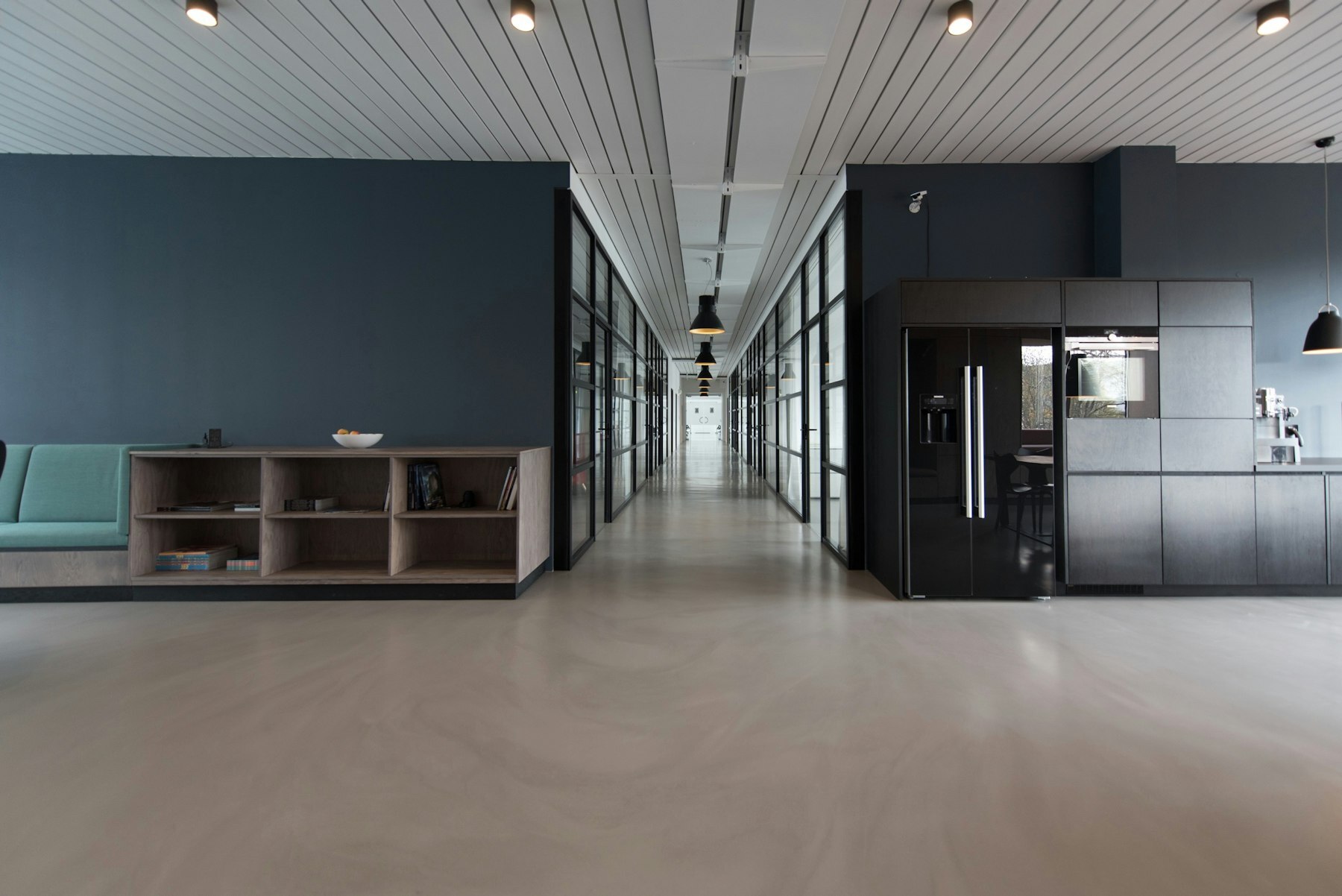 Bureau lumineux d’une agence web